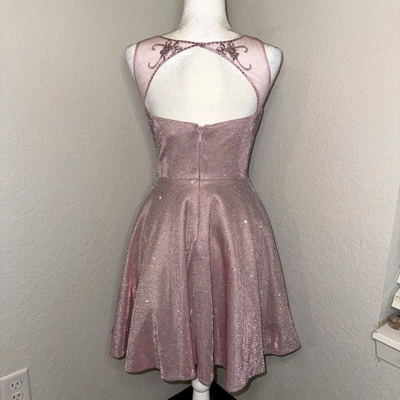 WHITE by SOIEBLU Homecoming Prom Quinceanera Dress Pink Iridescent Size Small - Picture 3 of 11